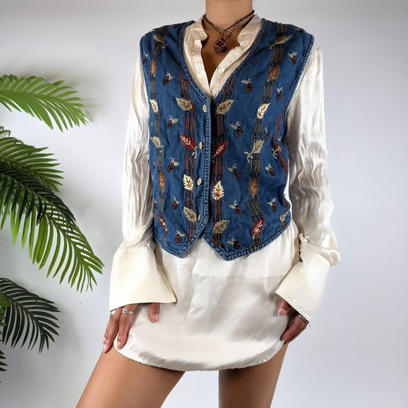 Tantrum Blues Jackets & Blazers - Vintage 90s Embroidered Autumn Cottagecore Artsy Grandma Denim Vest / Size: M